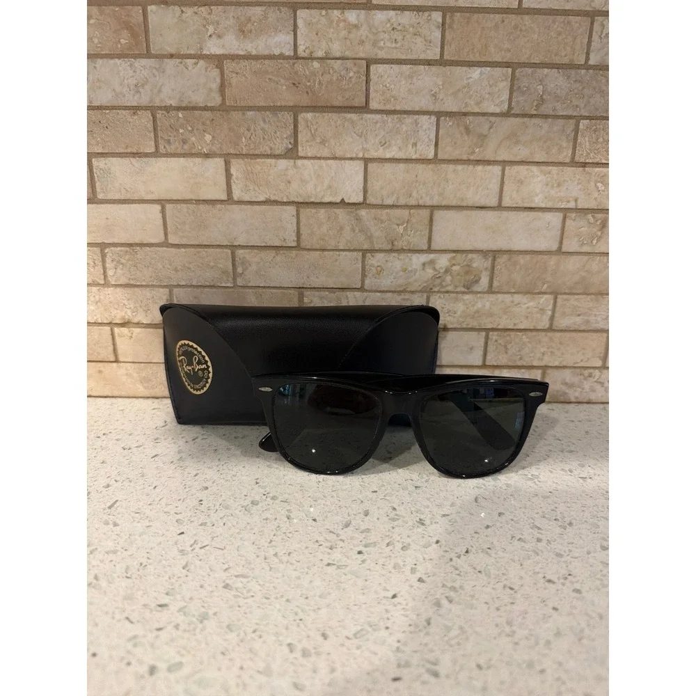 Vintage 1980s B&L Ray Ban Wayfarer II W0758 Sunglasses
